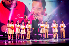 经书面授权禁止使用人平易近网12月2日电（记者